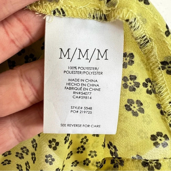 Cabi Bright Yellow Sheer Ditzy Daisy Button Down Shirt Blouse Medium - Picture 11 of 15